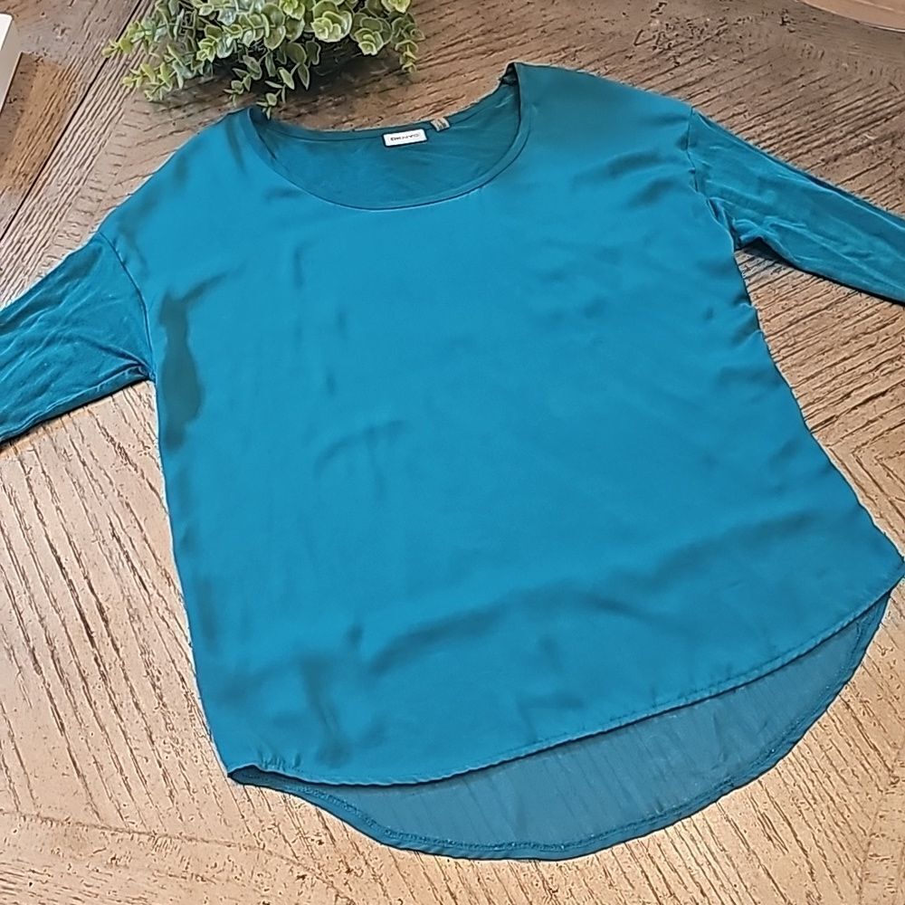 Green blouse DKNYC size M